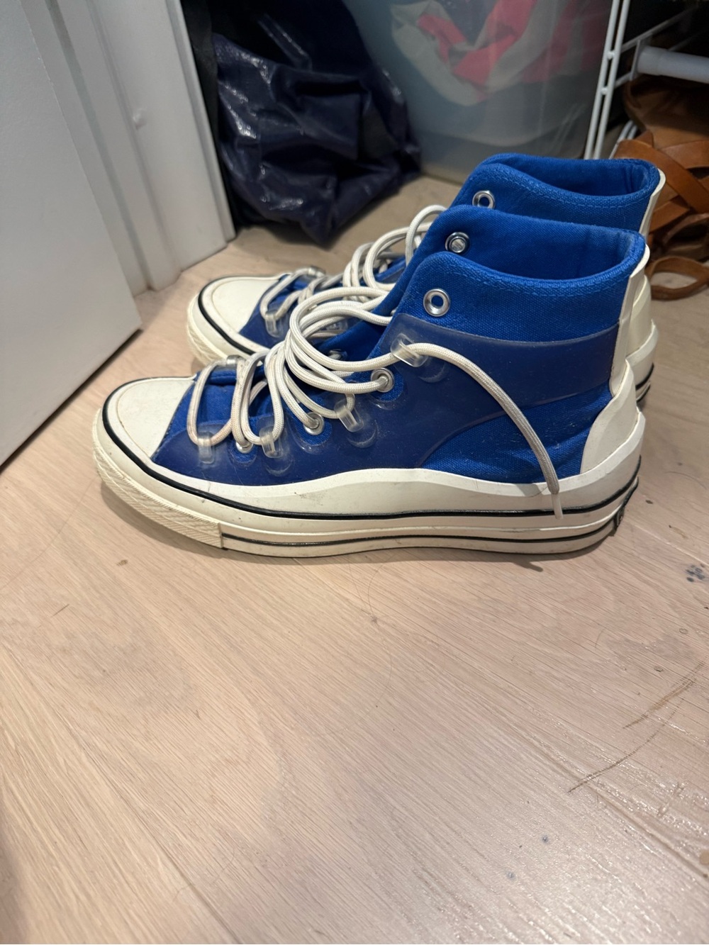 Converse Womens High Top Sneakers in Royal Blue and White - Picture 3 of 6